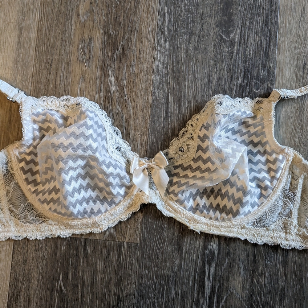 Bridal Style Beautiful Lacey Bra - 36DD